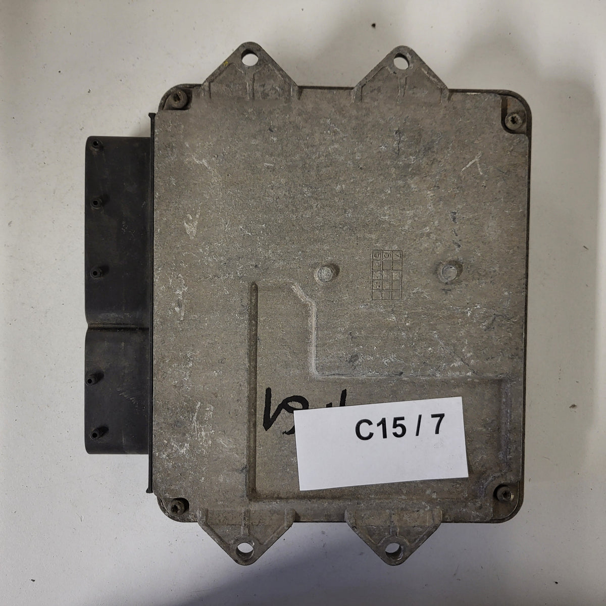 FIAT PUNTO ECU / MJD 6JF.P3 / 55195817 / HW1BM / 71600.053.00 / MAGNETI MARELLI - C15-07 - 3