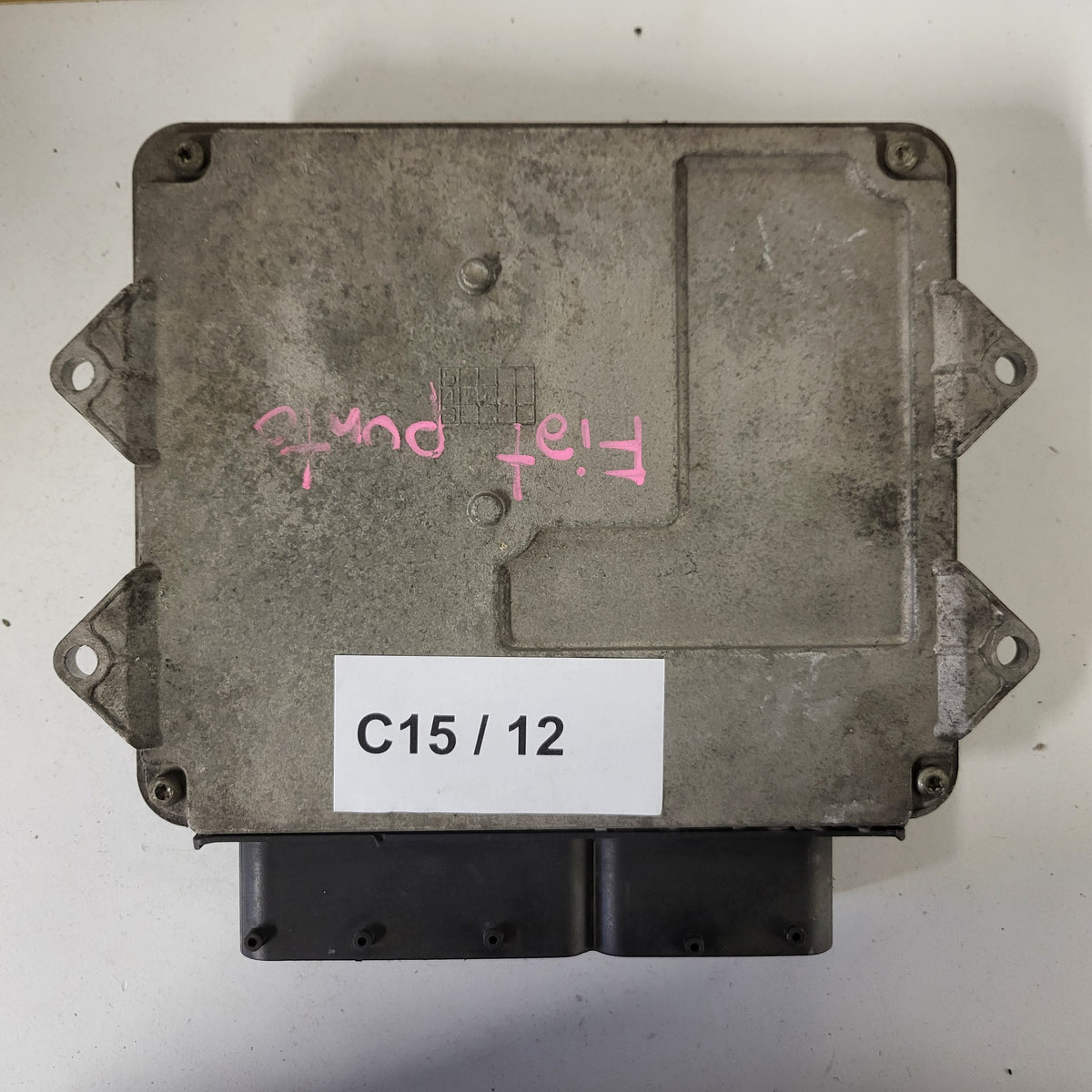 FIAT PUNTO ECU / MJD 6JF.P3 / 55195817 / HW1BM / 71600.053.00 / MAGNETI MARELLI - C15-12 - 3