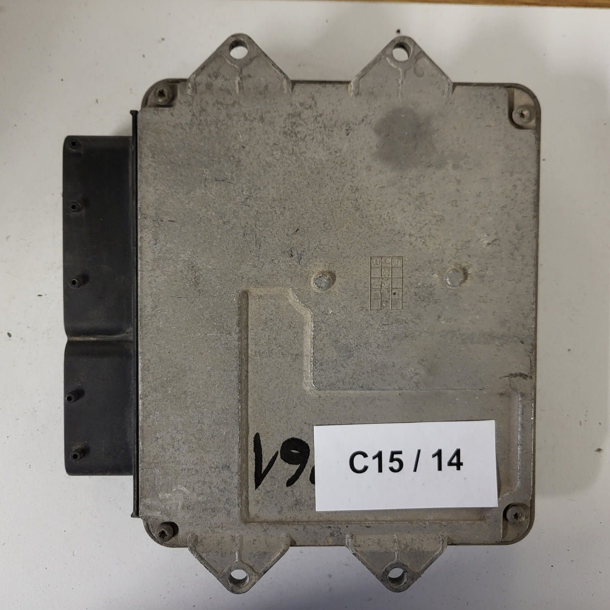 FIAT PUNTO ECU / MJD 6JF.P3 / 55195817 / HW1BM / 71600.053.00 / MAGNETI MARELLI - C15-14 - 3