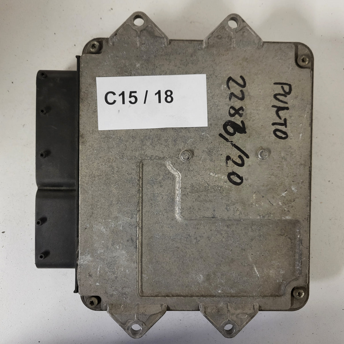 FIAT PUNTO ECU / MJD 6JF.P3 / 55195817 / HW1BM / 71600.053.00 / MAGNETI MARELLI - C15-18 - 3
