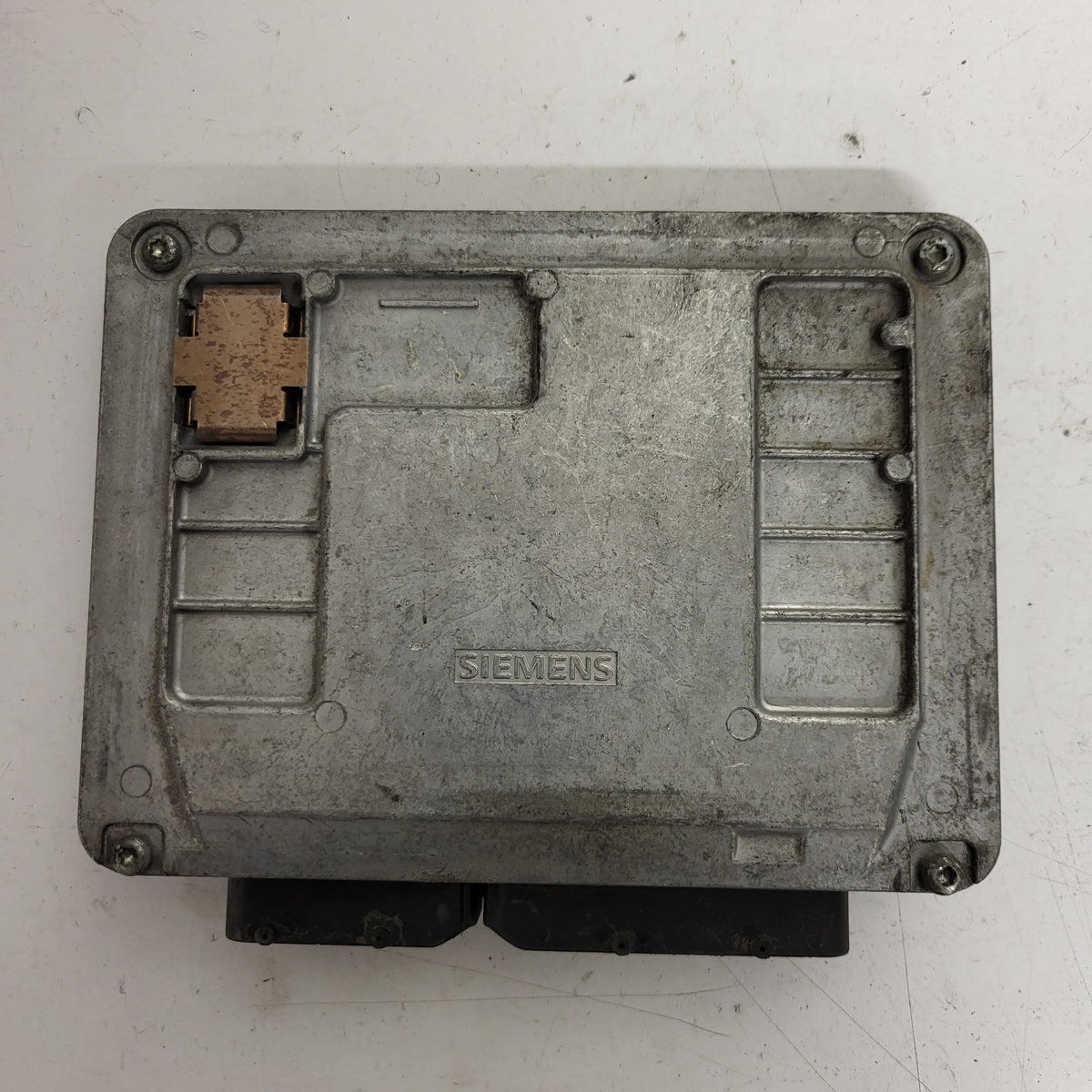 VW POLO ECU / 03E906033 / 5WP40163 05 / 5WP4016305 / SIEMENS - C16-04 - 3