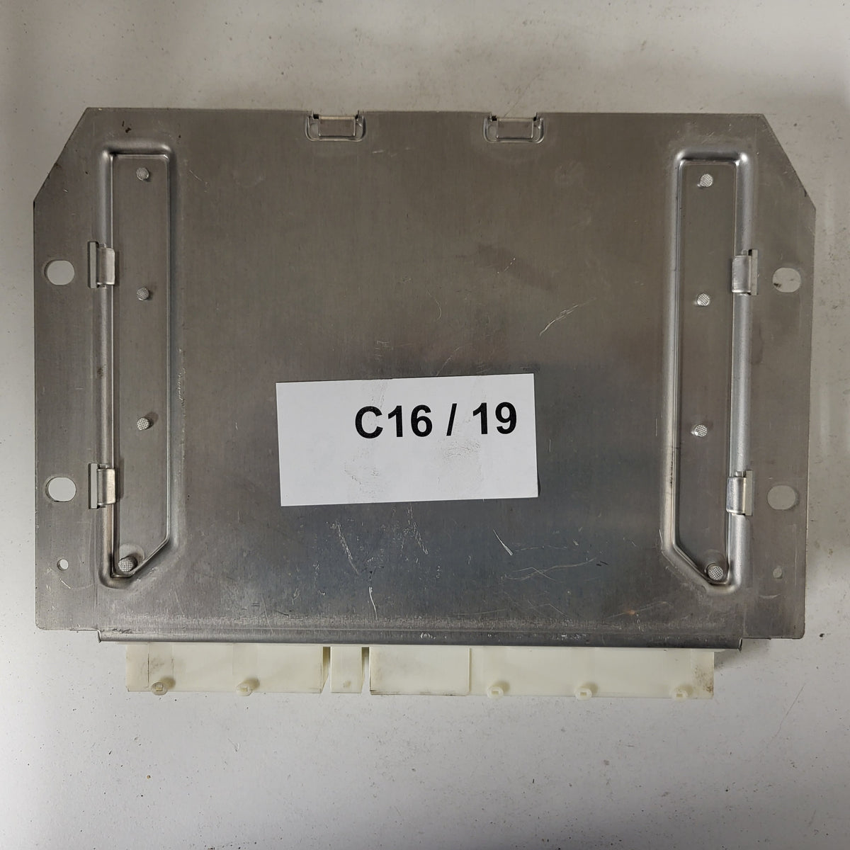 MERCDES BENZ ECU / 1685451332 / 0265109619 / BOSCH / ESP HBA - C16-19 - 3