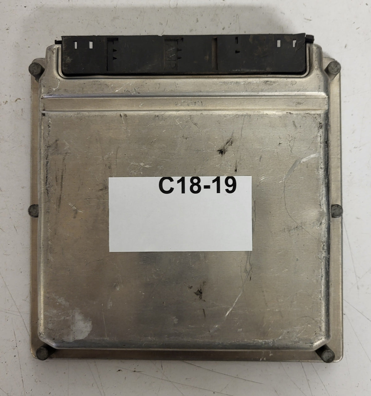 MERCEDES BENZ W210 ECU / A6121534079 / 0281010855 / CR2.14 / 2.7 / BOSCH - C18-19 - 3