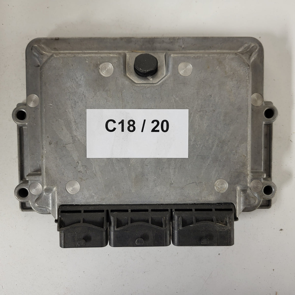 Citroen C5 ECU / 0261206419 / 9637137380 / ME7.4.6 / BOSCH - C18-20 - 3