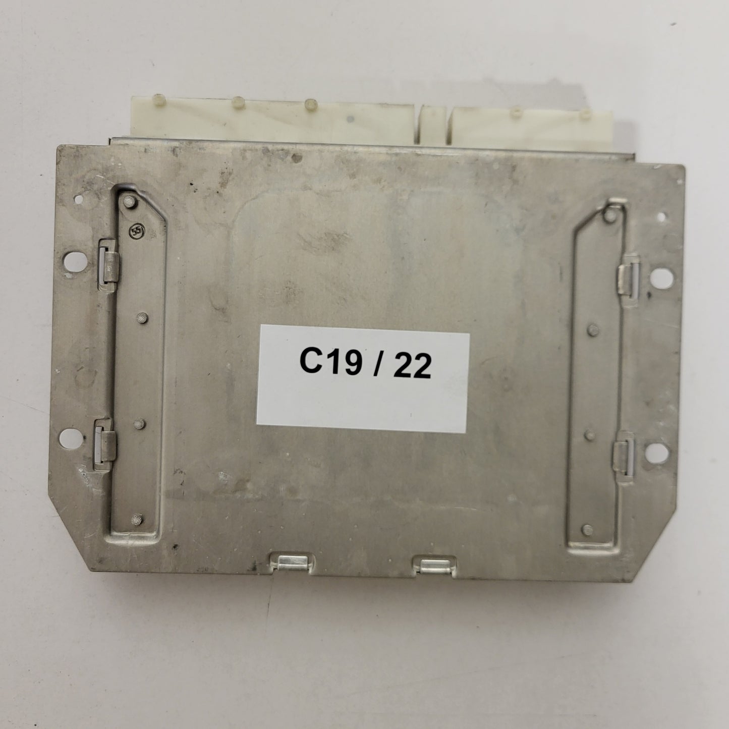 MERCEDES ECU / 0195454832 / 0265109046 / BOSCH - C19-22 - 3