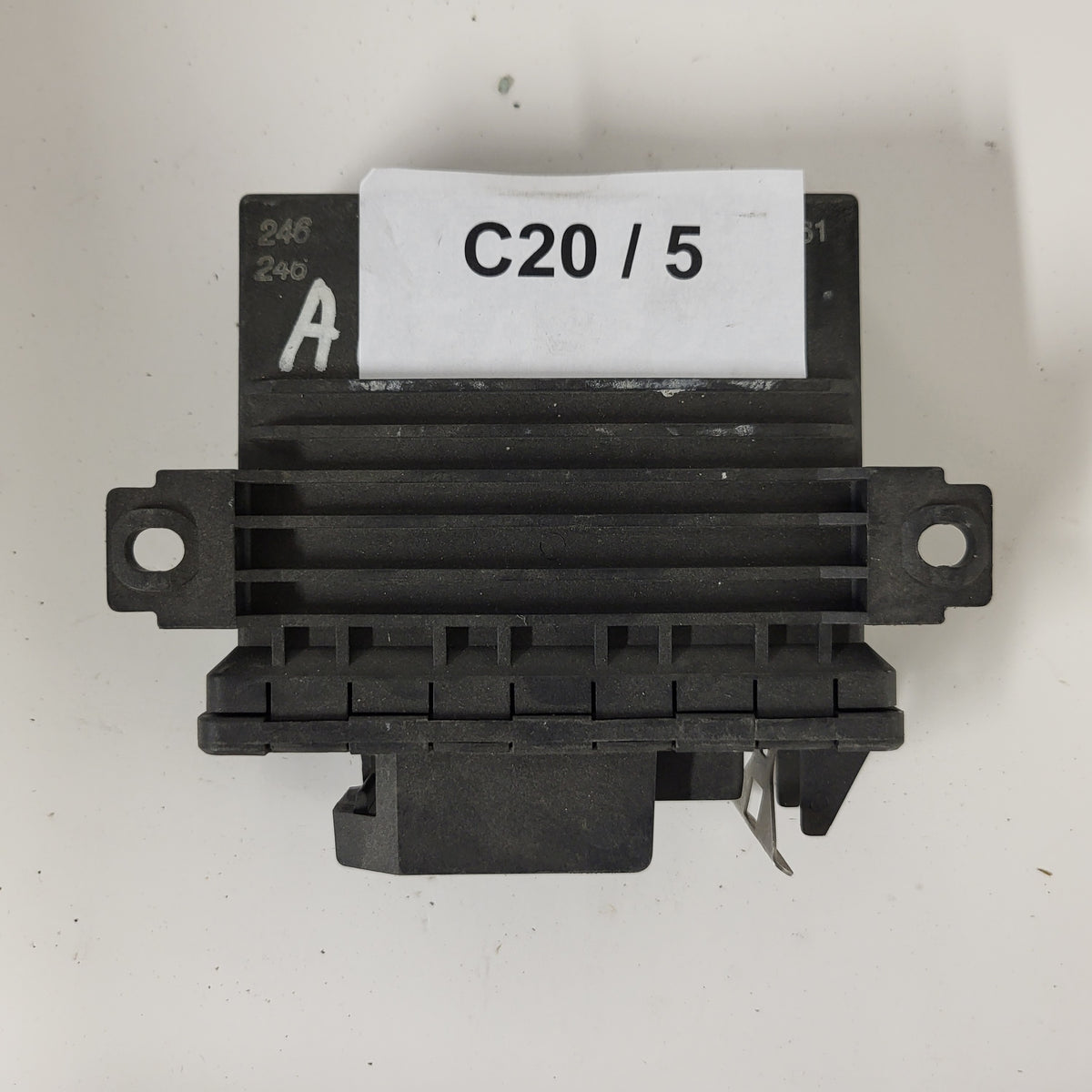 ALFA ROMEO 33 ECU / 0227921042 / BOSCH - C20-05 - 3