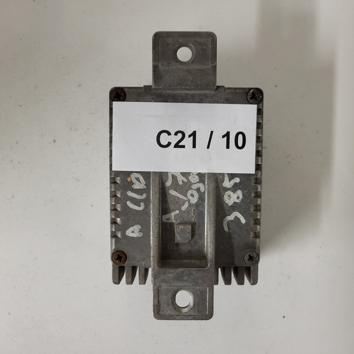 MERCEDES A RELAY ECU / A0275458032 / E5001.004 / ESG300