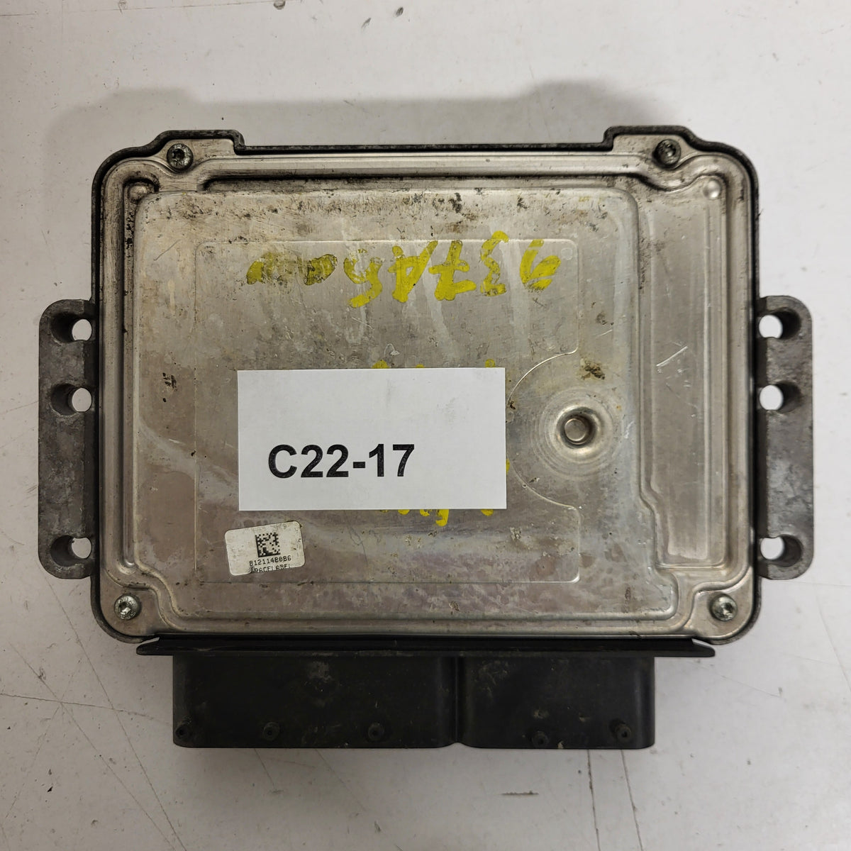 ALFA ROMEO 147 ECU / 0281013532 / 51806566 / BOSCH - C22-17 - 3