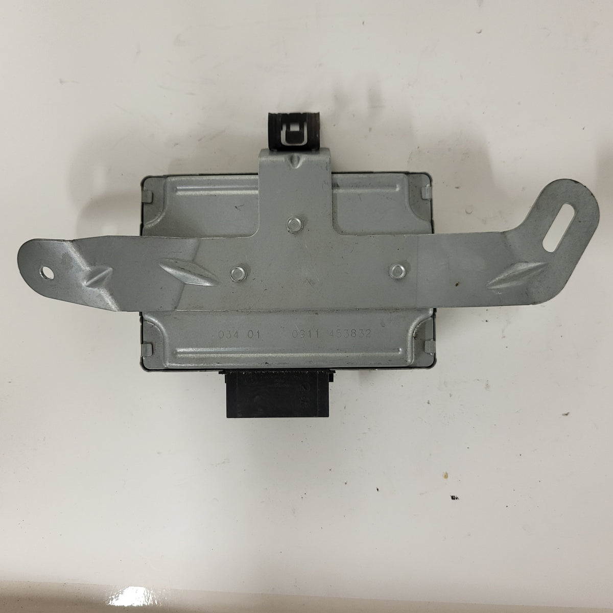 FORD MONDEO FIESTA CONTROL UNIT START STOP ECU / BG9T1-4B526-DA / DZL7Q / BOSCH - C24-07 - 3