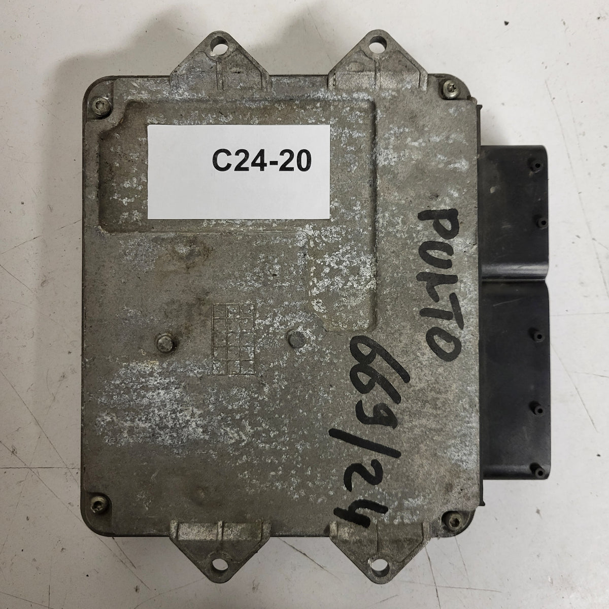 Fiat Punto ECU / MJD 6JF.P3 / 55195817 / HW01B / 71600.004.04 / MAGNETI MARELLI - C24-20 - 3