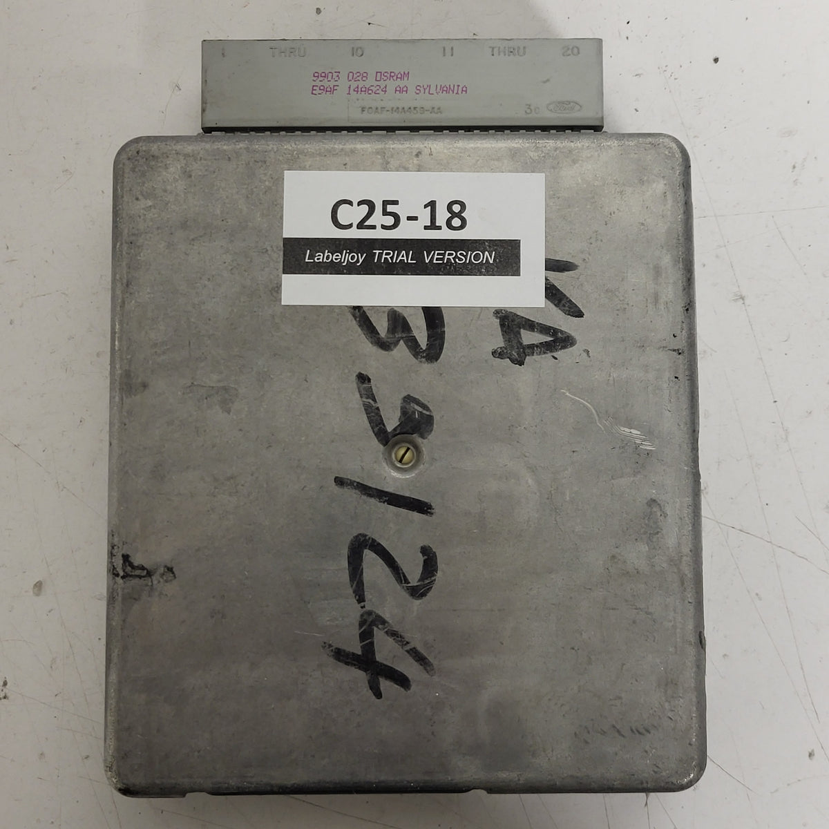FORD KA ECU / XS5F-12A650-FA / FIFA / LP4-321 / EEC-V / XS5F12A650FA - C25-18 - 3