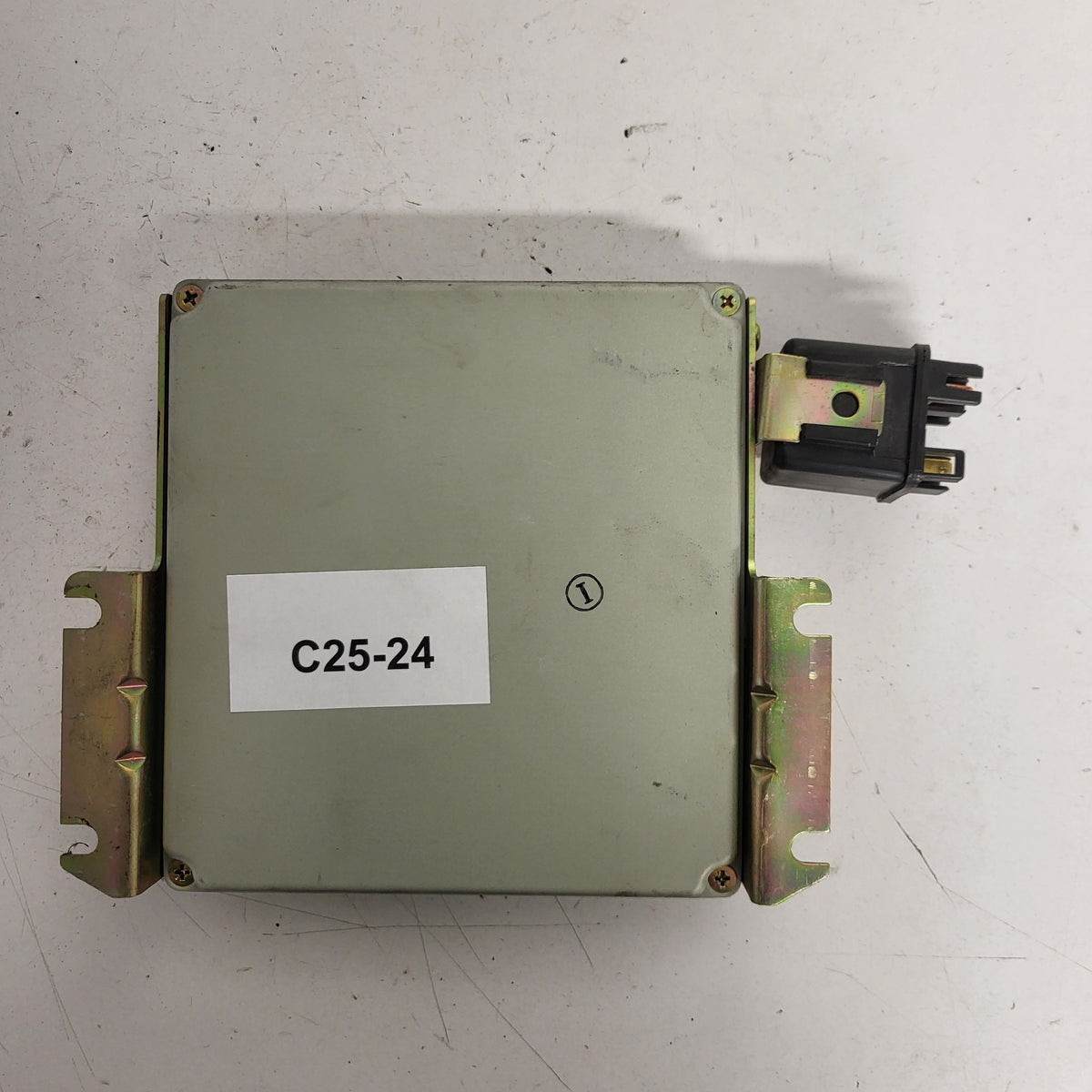 KIA SPORTAGE ECU / 407913-1742 / K04R 18 881D / K04R / ZEXEL - C25-24 - 3