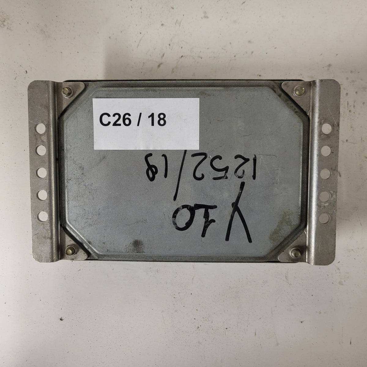 LANCIA Y10 ECU / 0261200716 / BOSCH - C26-18 - 3