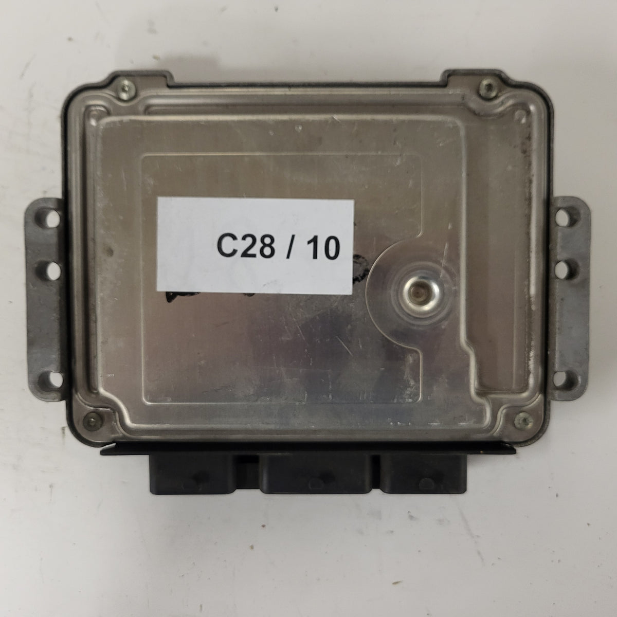Renault ECU / 0281011549 / 8200310863 / 8200370779 / BOSCH - C28-10 - 3
