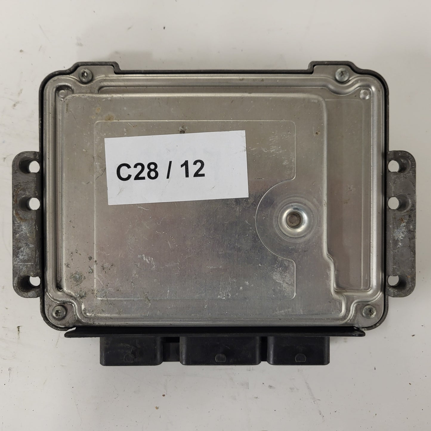 Renault ECU / 0281011148 / 8200311539 / 8200303141 / BOSCH