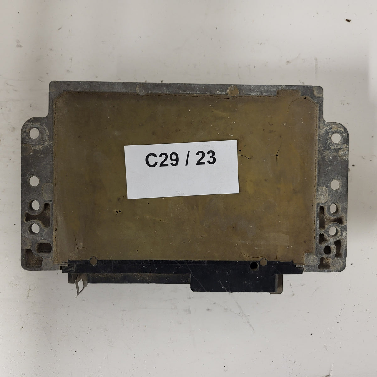 REANULT ECU / S105300103A / HOM7700860319 / 7700865810 / SIEMENS - C29-23 - 3
