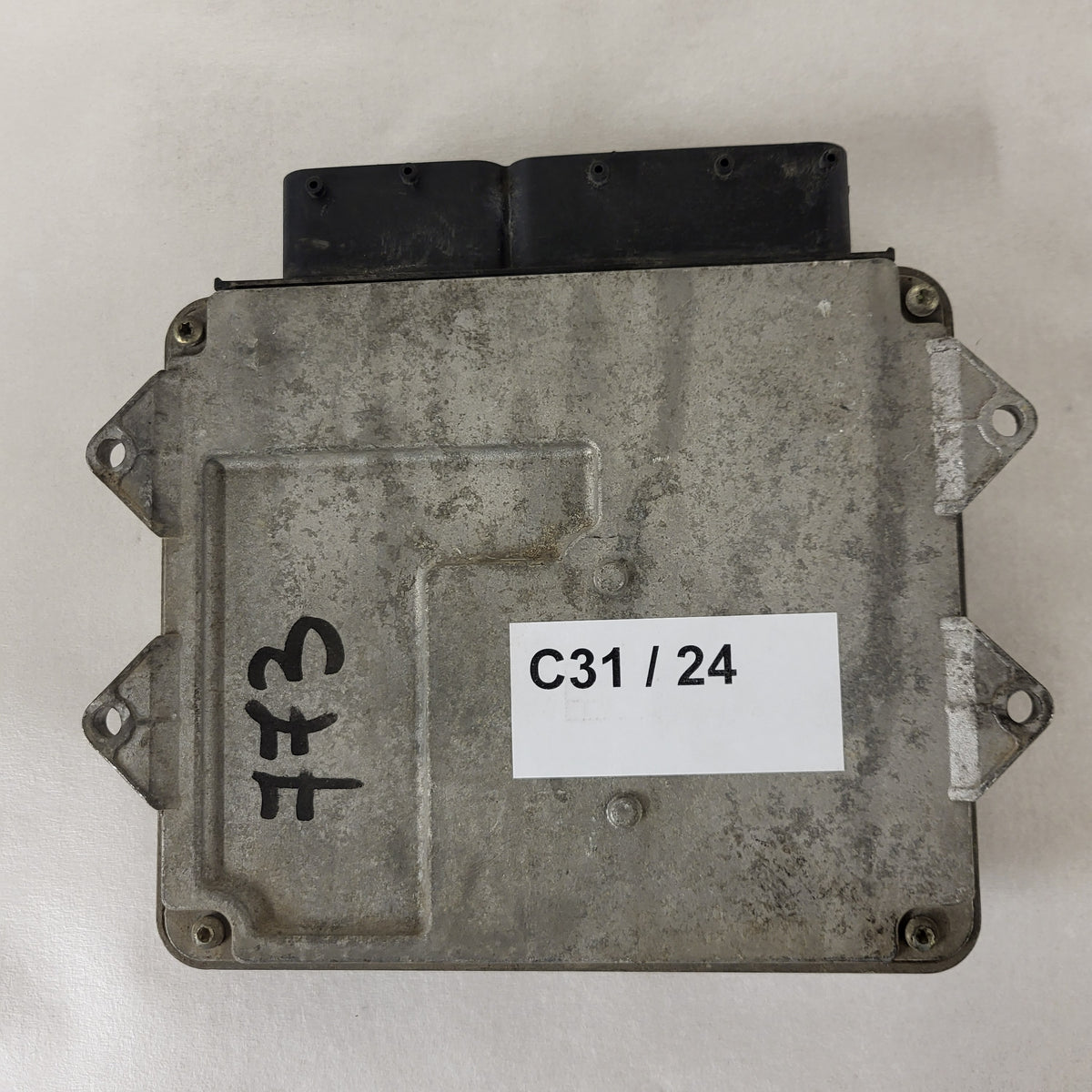 Fiat Punto 1.3 ECU / 55186608 / MJD 6JF.P3 / HW01B / MAGNETI MARELLI - C31-24 - 3