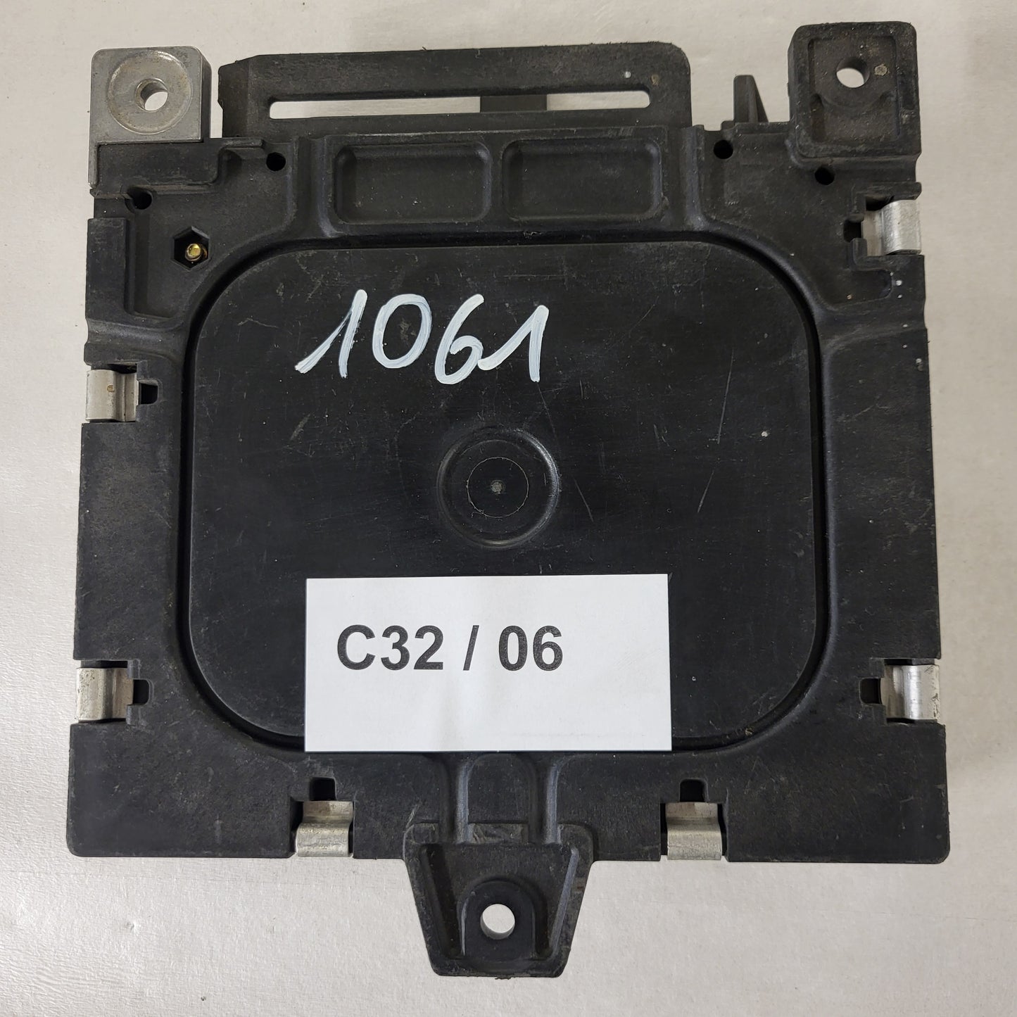 FIAT LANCIA CROMA THEMA ECU / 0280000324 / BOSCH