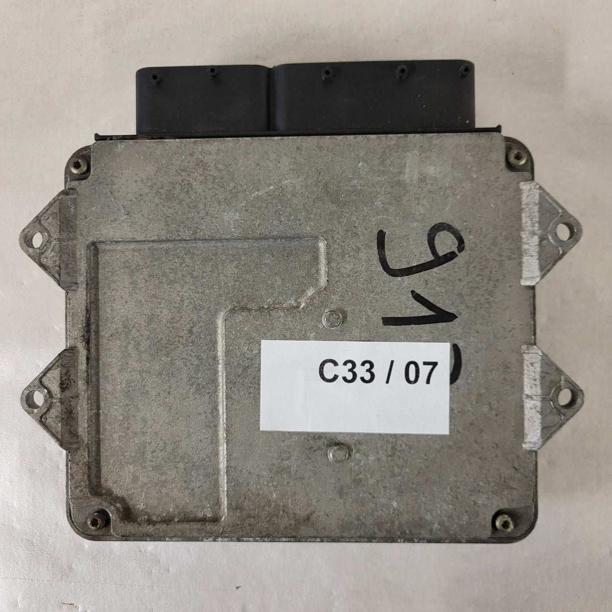 Fiat Punto 1.3 ECU / 55186608 / MJD 6JF.P3 / HW01B / MAGNETI MARELLI - C33-07 - 3