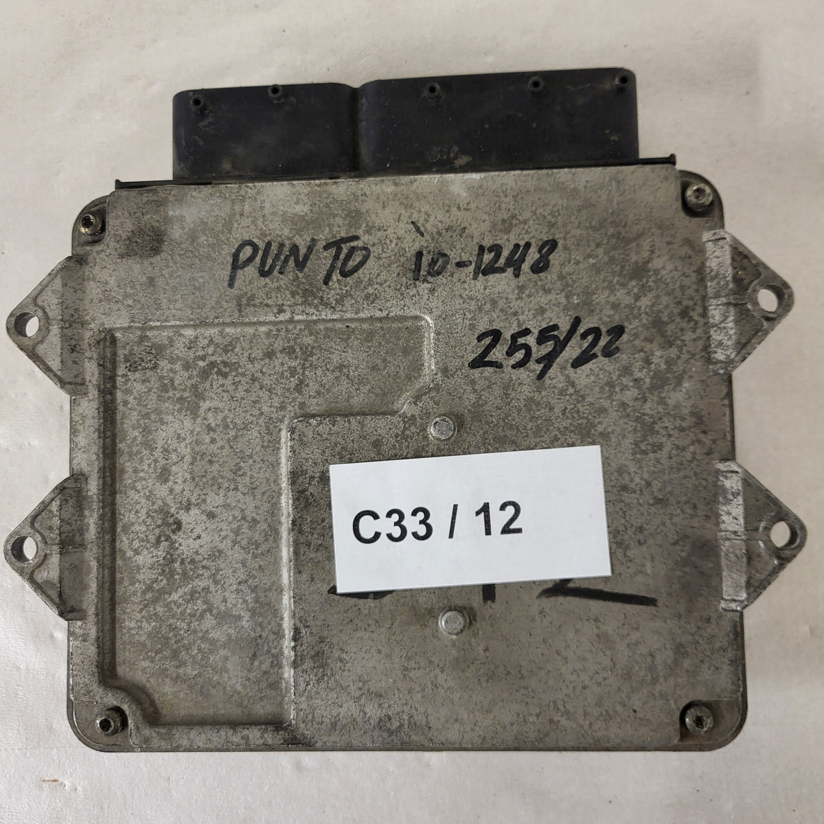 FIAT PUNTO ECU / MJD 6JF.P3 / 55195817 / HW1BM / 71600.053.00 / MAGNETI MARELLI - C33-12 - 3