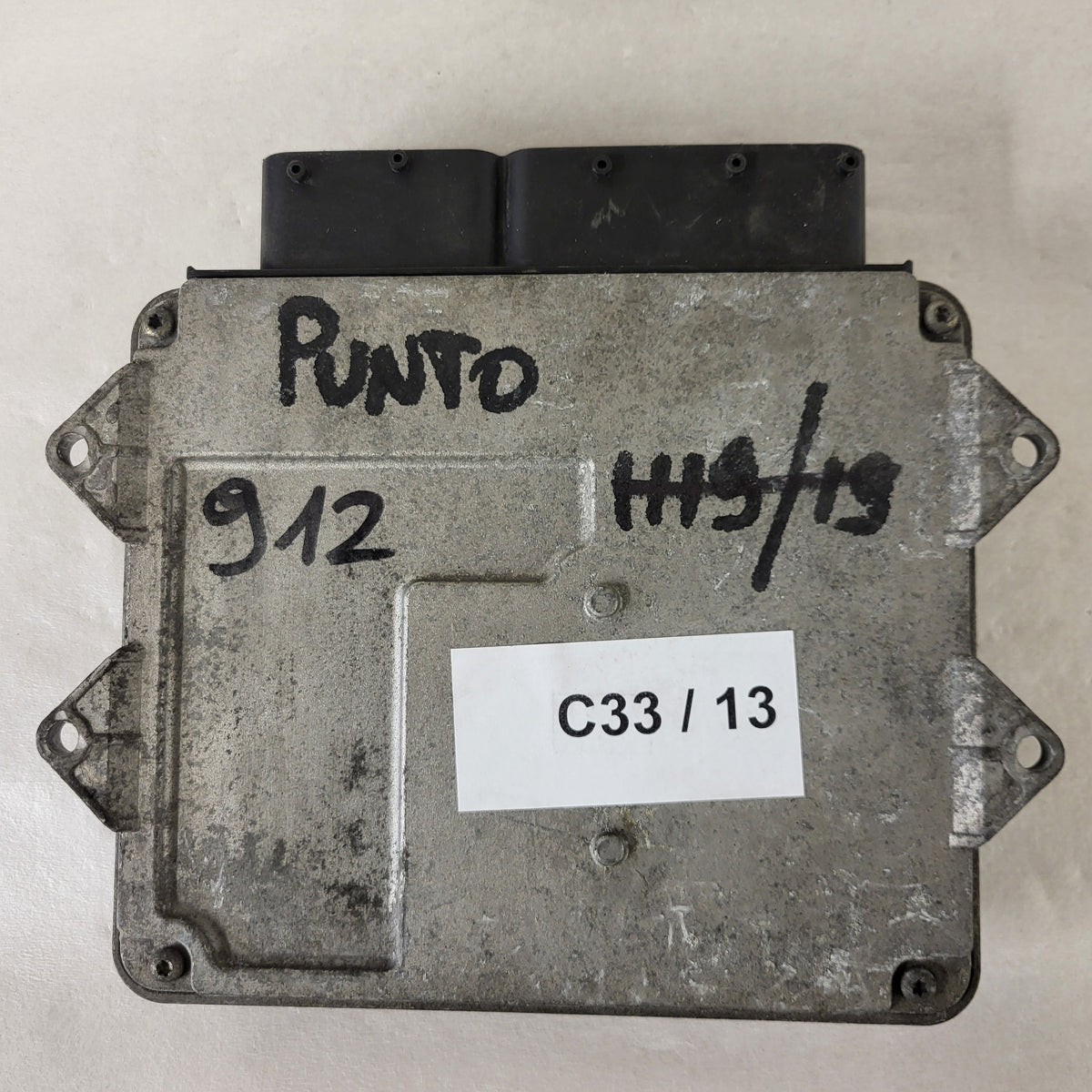 FIAT PUNTO ECU / MJD 6JF.P3 / 55195817 / HW1BM / 71600.053.00 / MAGNETI MARELLI - C33-13 - 3