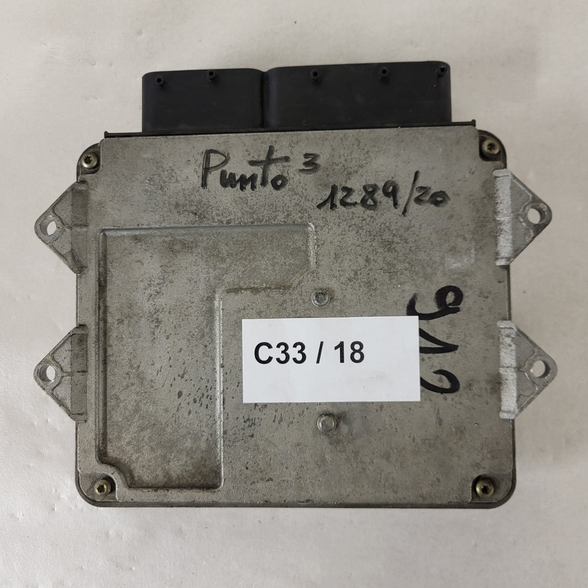 FIAT PUNTO ECU / MJD 6JF.P3 / 55195817 / HW1BM / 71600.053.00 / MAGNETI MARELLI - C33-18 - 3