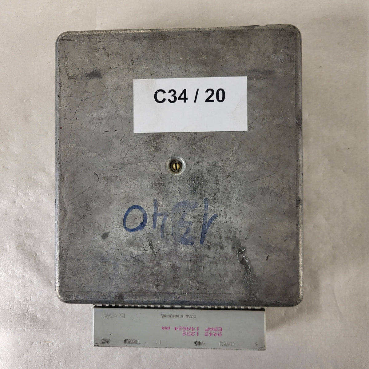 FORD ESCORT 1.8 ECU / 92FB-12A650-CE / NEON / SMO-270 / EEC-IV - C34-20 - 3