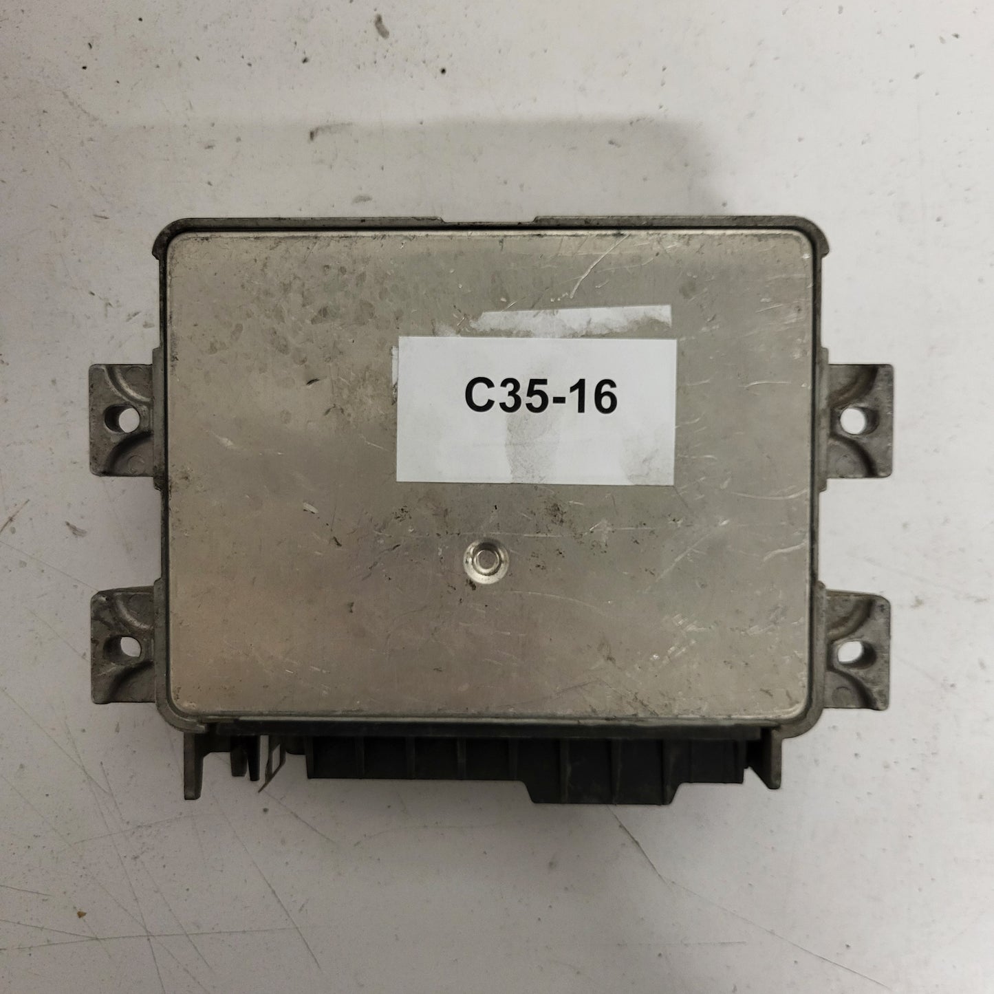 FIAT PUNTO 1.2 ECU / IAW 8F.5T / 46467010 / 61600.218.12 / MAGNETI MARELLI