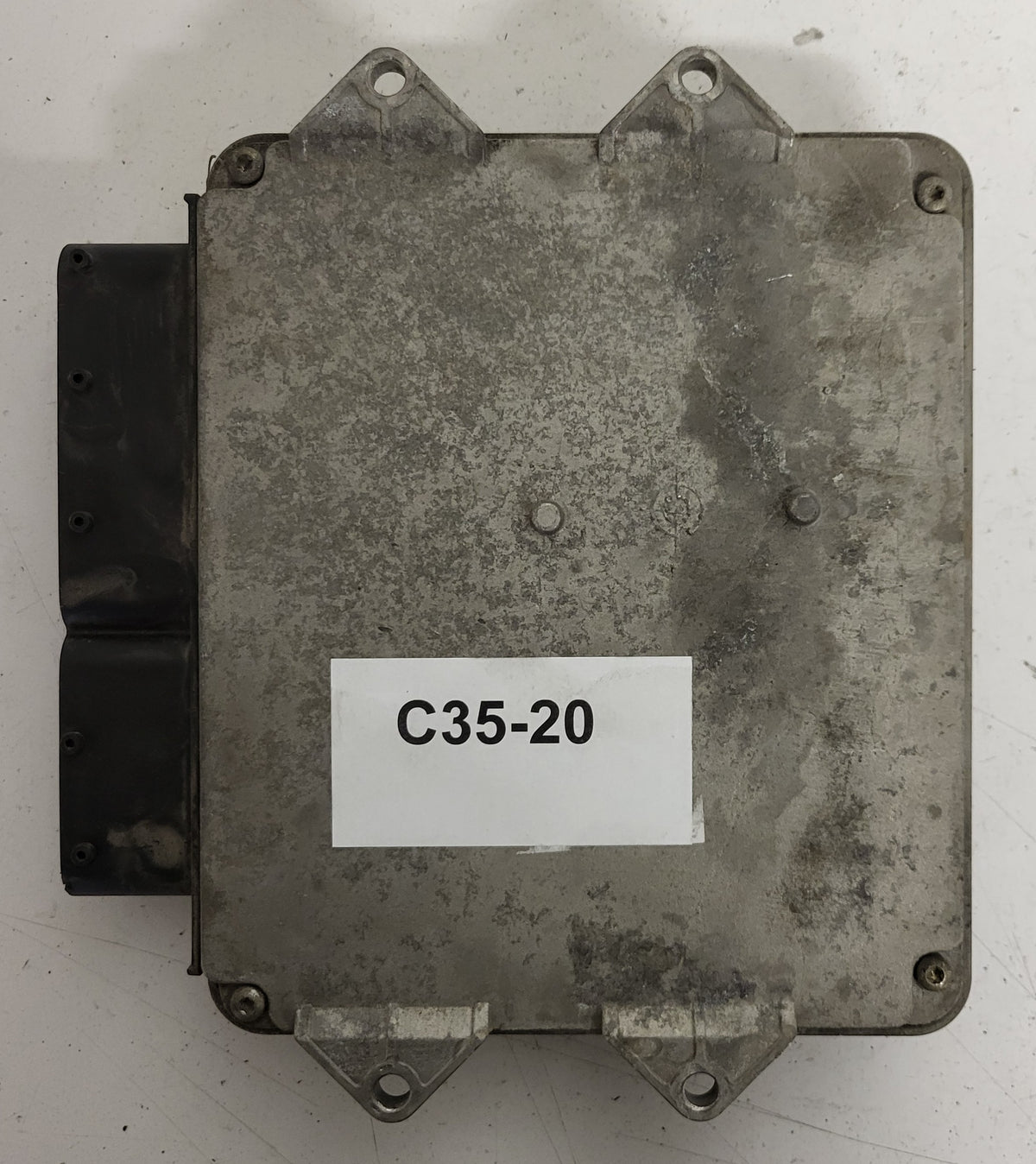 FIAT GRANDE PUNTO ECU / 55186608 / MJD 6JF.P3 / HW01B / 71600.004.02 - C35-20 - 3