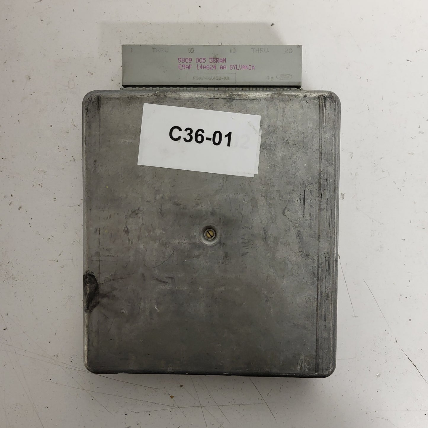 FORD KA ECU / XS5F-12A650-FA / FIFA / LP4-321 / EEC-V /