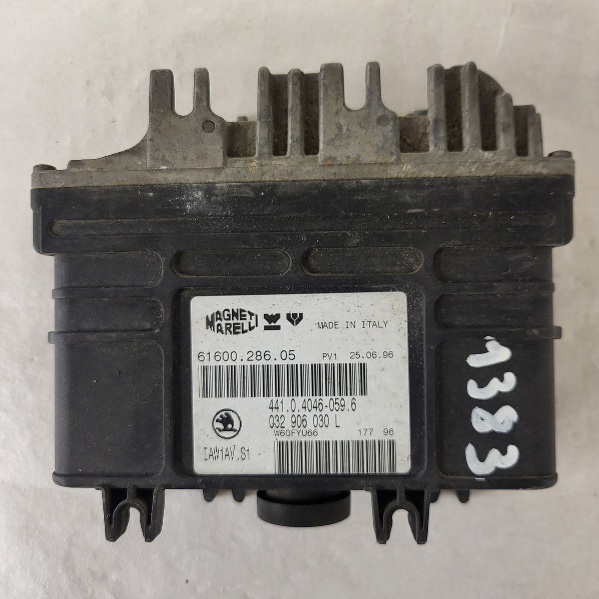 ŠKODA FELICIA ECU / 032906030L / IAW 1AV.S1 / 61600.286.05 / MAGNETI MARELLI - C36-10 - 3