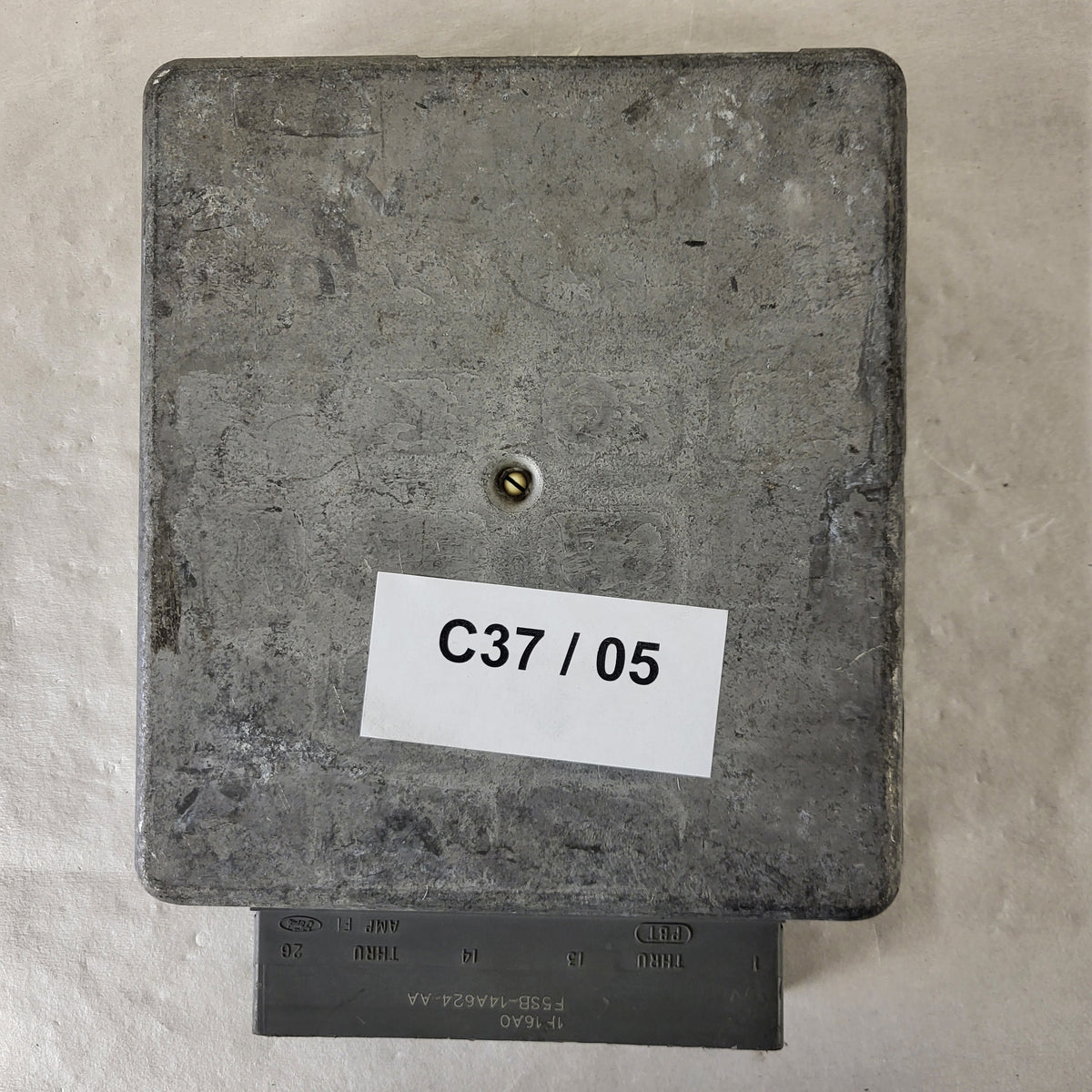 FORD FOCUS ECU / 1S4F-12A650-BCA / GBW0 / DPC-638 / 1S4F12A650BCA / VISTEON - C37-05 - 3