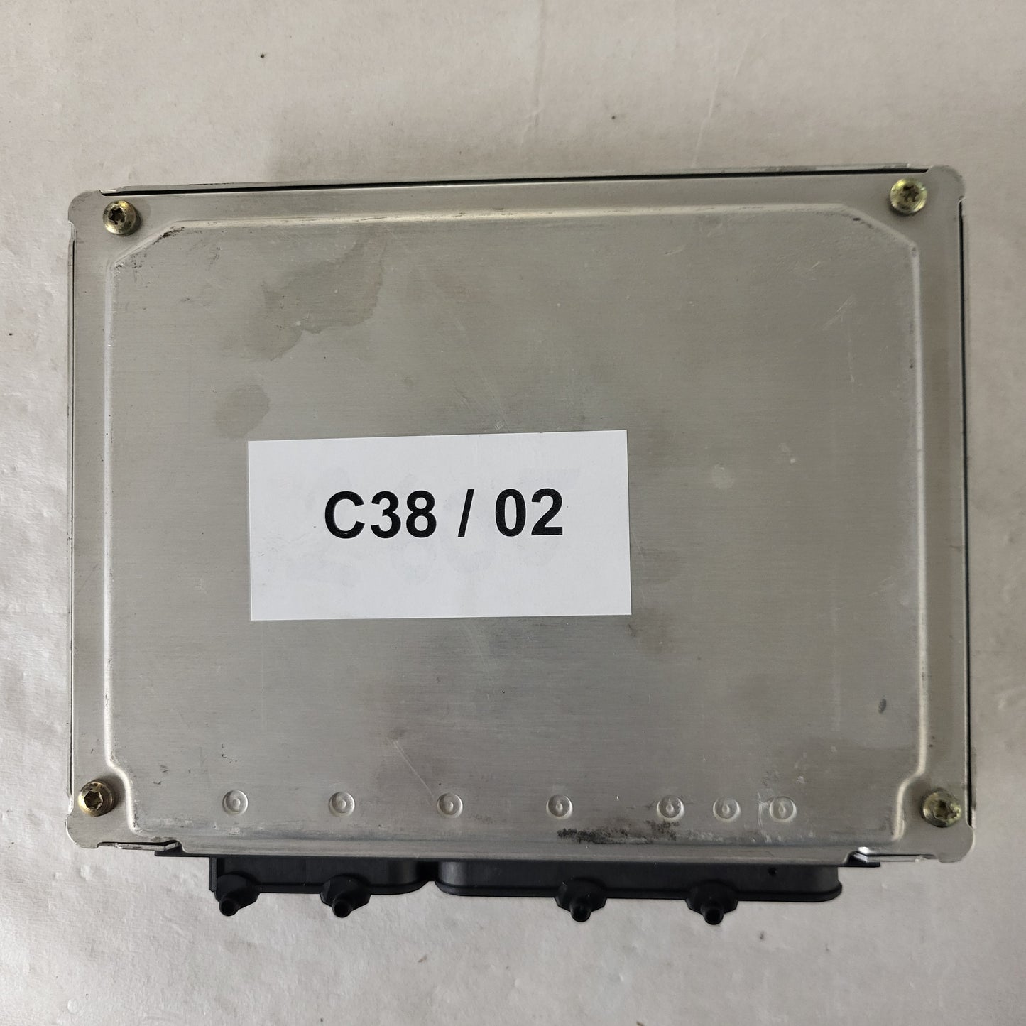 VW AUDI ECU / 0261204182/183 / 8D0907557S / 26SA4561 / BOSCH