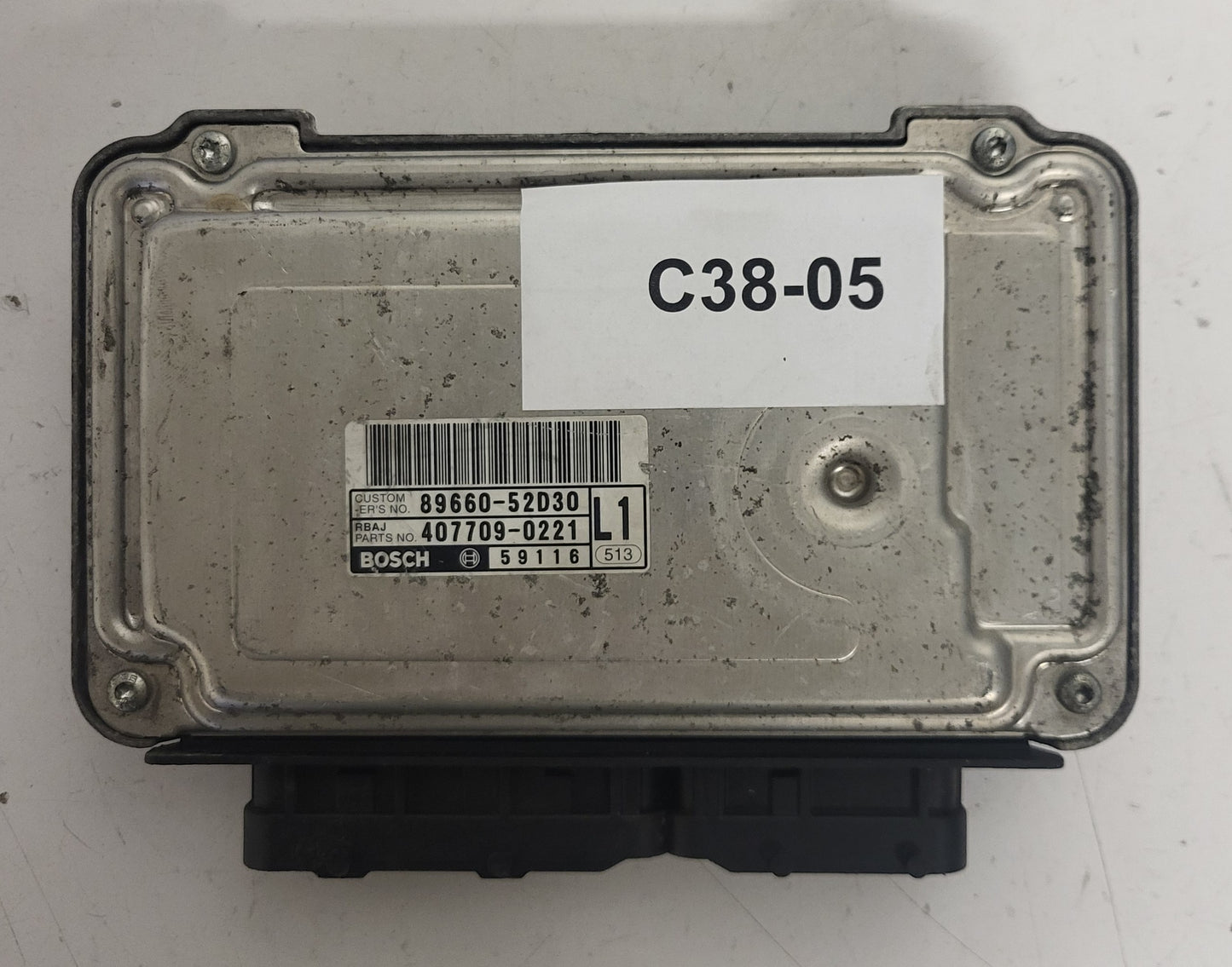 TOYOTA YARIS 1KR-FE ECU / 0261208936 / 89661-0D270 / BOSCH