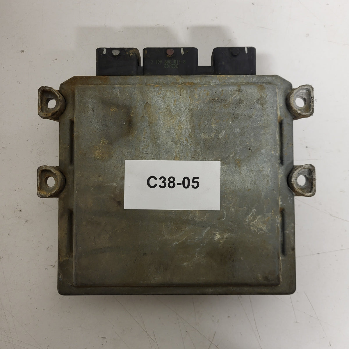 FORD FUSION ECU / 2N1A-12A650-AE / 5WS40031E-T / SID802 / 4AGD / SIEMENS - C38-05 - 3