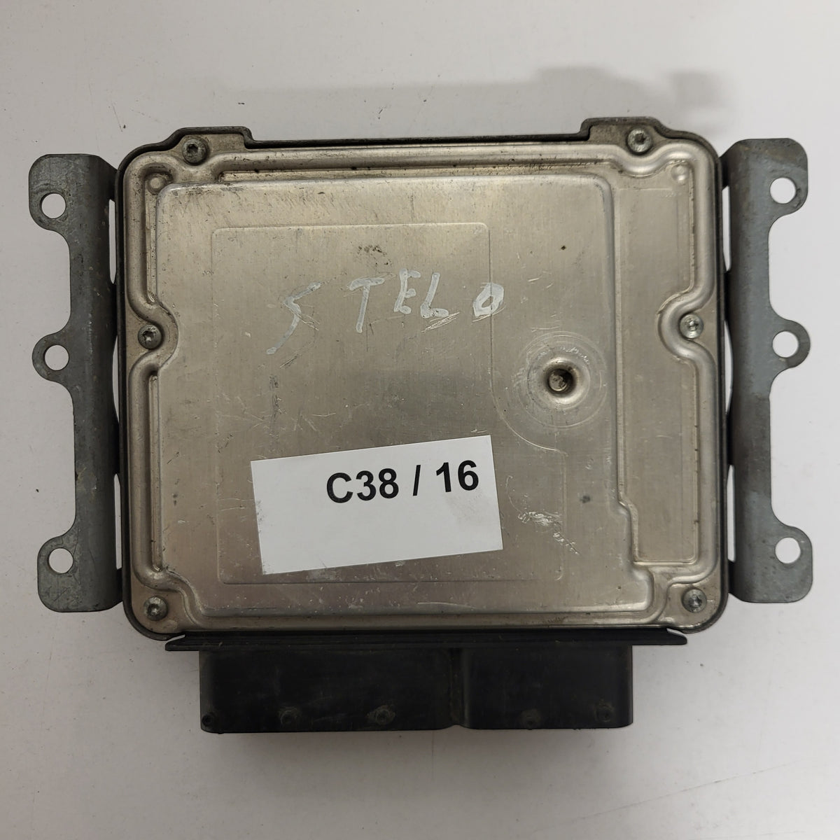 FIAT STILO ECU / 0281011510 / 55190005 / BOSCH - C38-16 - 3