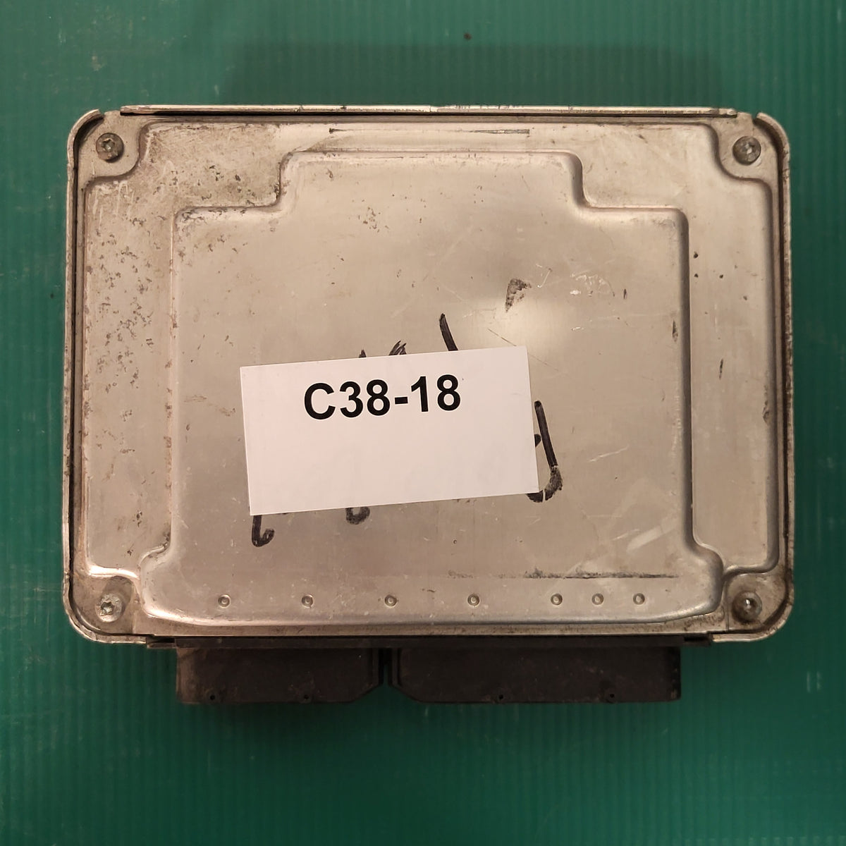 VOLKSWAGEN POLO IV 9N3 ECU / 045906019BP / 0281012194 / EDC15P+ / BOSCH - C38-18 - 3