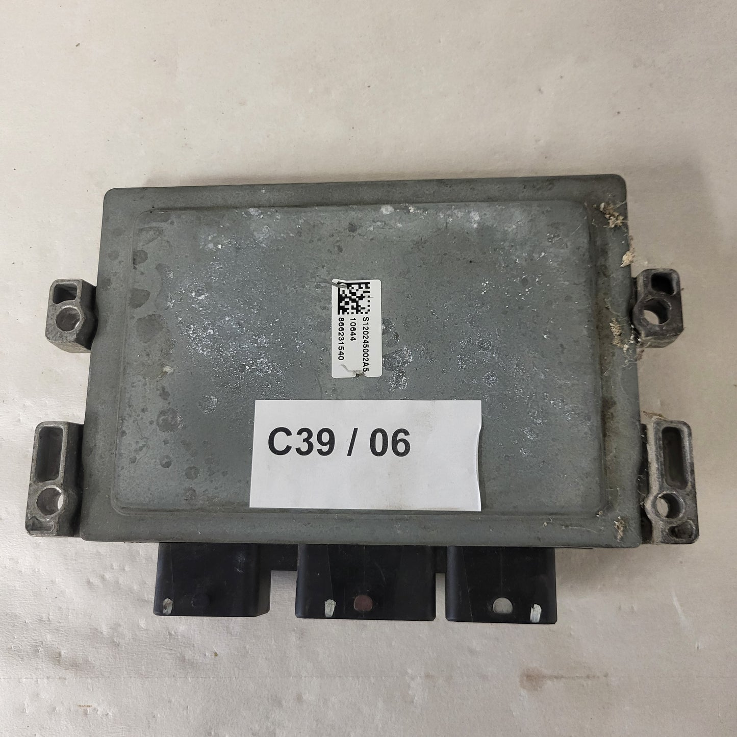 Renault Clio 3 ECU / S120200105A / 8200522357 / 8200510536 / SIM32 / S120200105