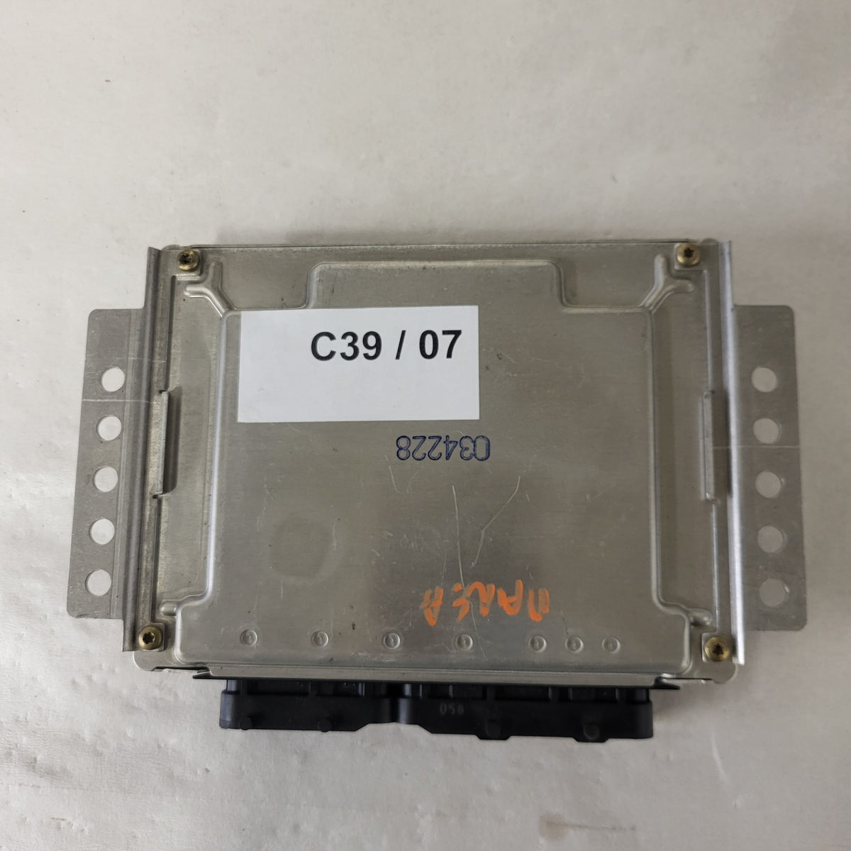 Fiat MAREA ECU TYPE / 0281010342 / 73501231 / BOSCH - C39-07 - 3