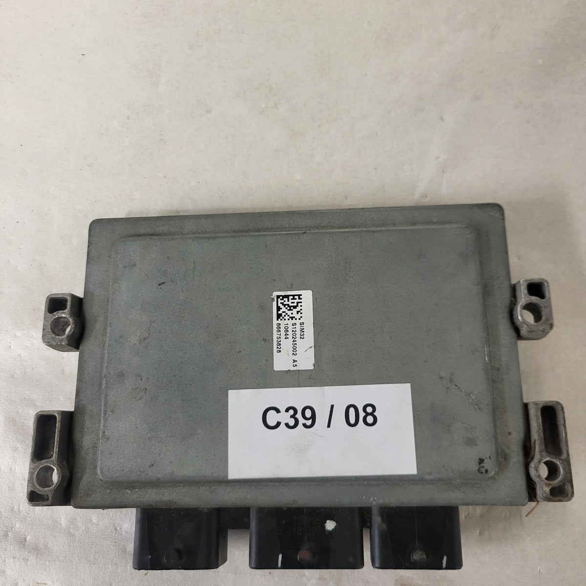 Renault Clio 3 ECU / S120200105A / 8200522357 / 8200510536 / SIM32 / S120200105 - C39-08 - 3
