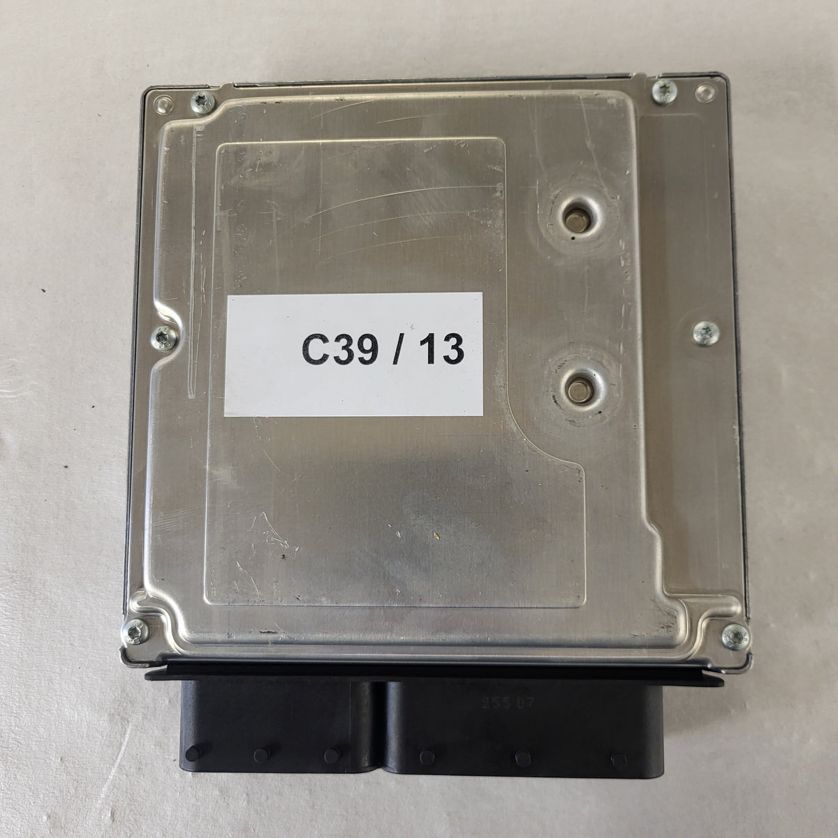 BMW X3 3.0 ECU / 0281013052 / DDE 7801217 / DDE7801217 / BOSCH - C39-13 - 3