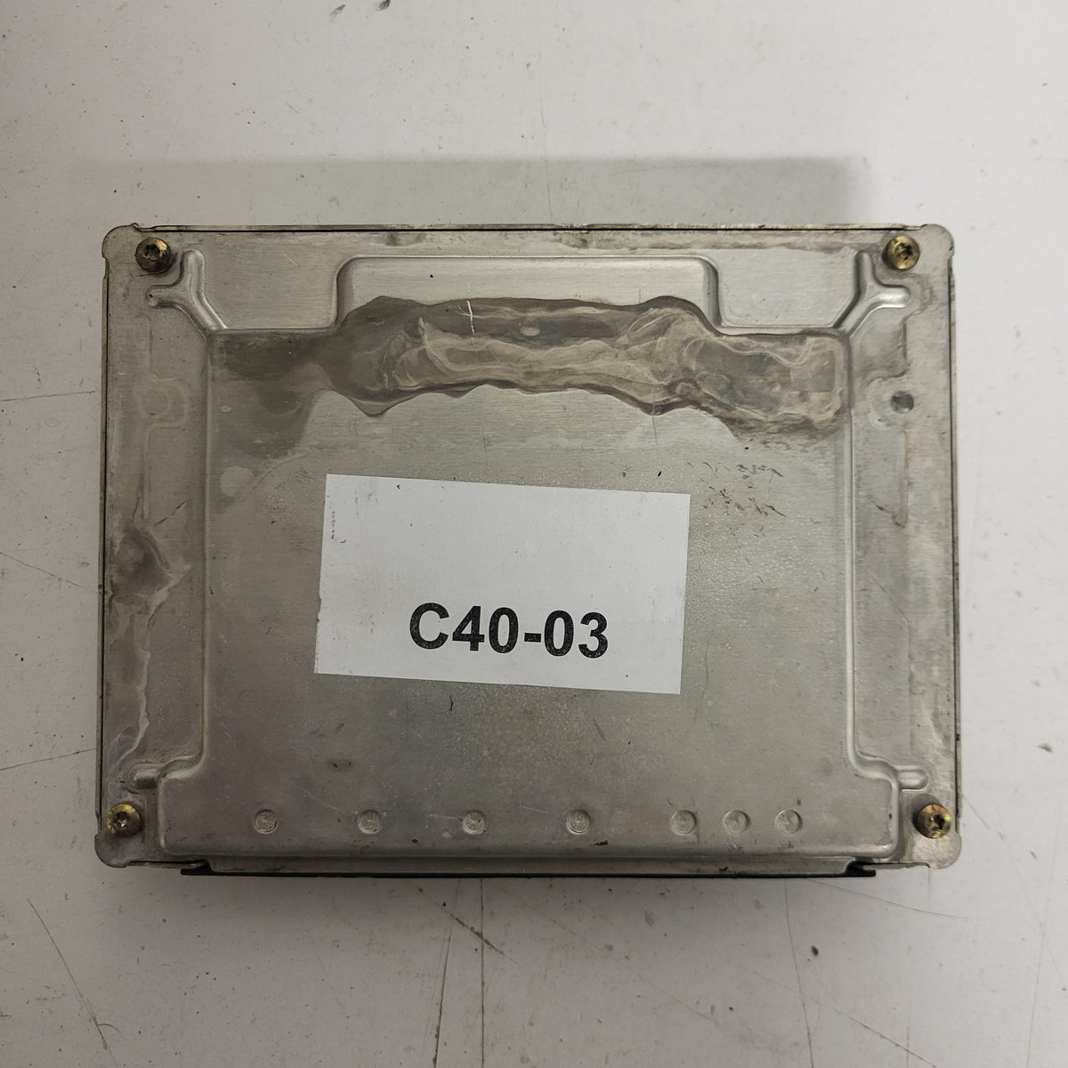 TOYOTA YARIS ECU / 0281011125 / 89661-0D170 / 1ND-TV / BOSCH - C40-03 - 3