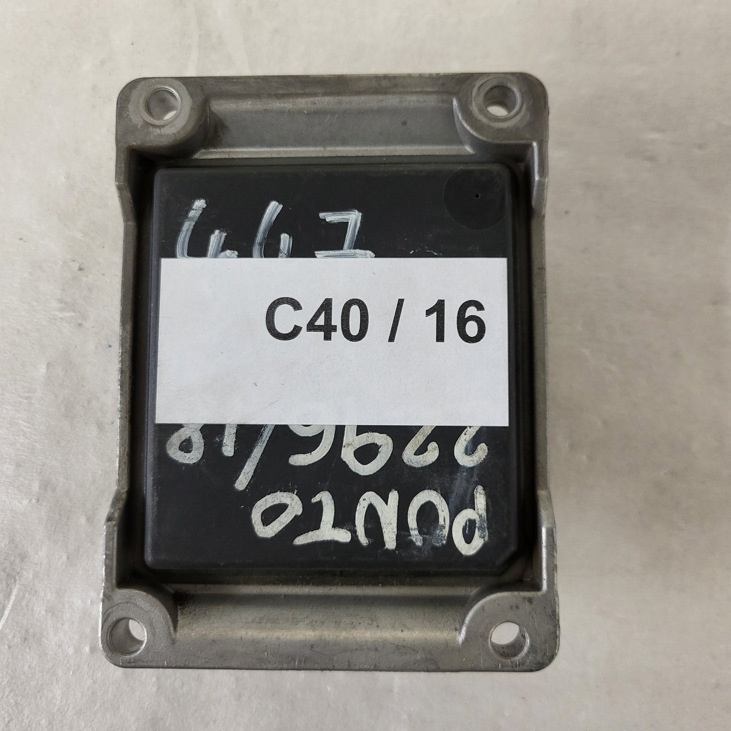 FIAT PUNTO 2 16V ECU / 0261207901 / 00551803110 / BOSCH