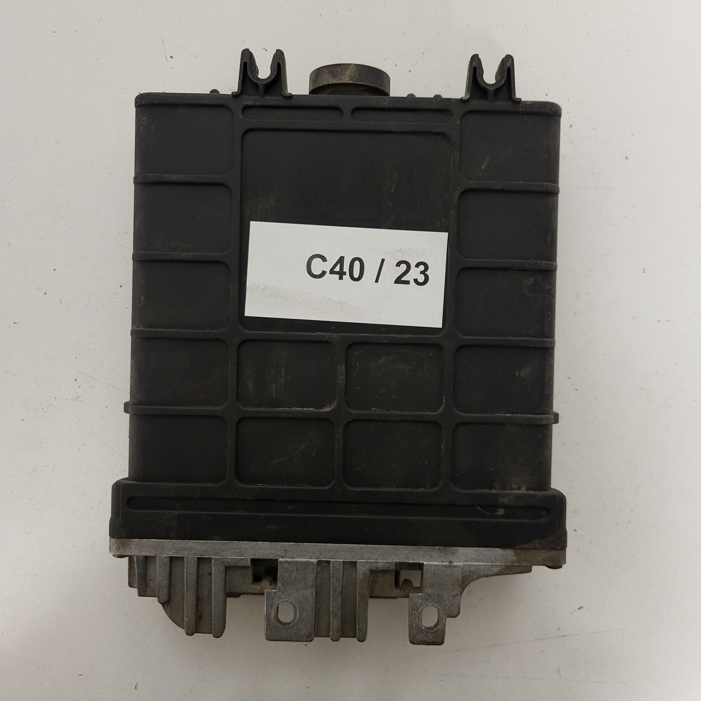 VW GOLF 3 ECU / 037906025T / 5WP4 298 / 5WP4298 / SIEMENS