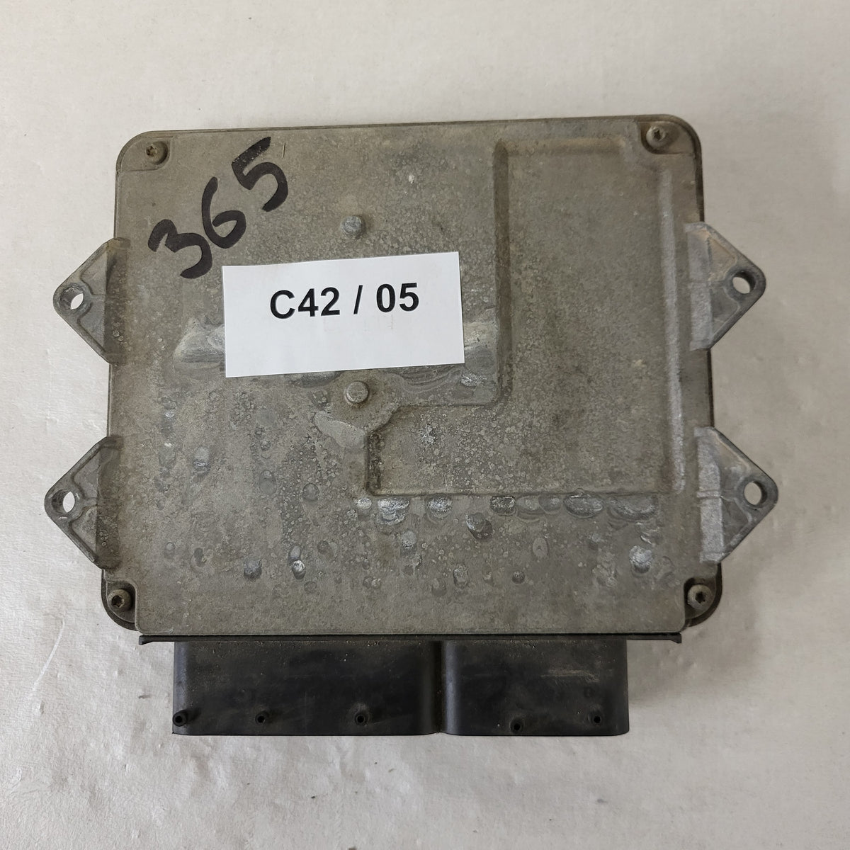 LANCIA Y 1.3 ECU / 55195819 / MJD6JF.Y1 / HW01C / 71600.007.03 MAGNETI MARELLI - C42-05 - 3