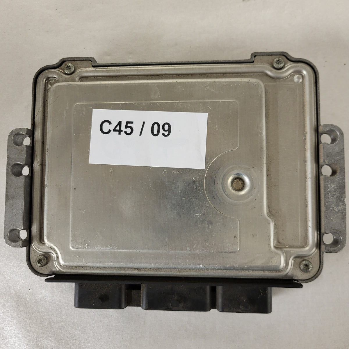 Renault 1.9DCI ECU / 0281011776 / 8200391966 / 8200386508 / BOSCH - C45-09 - 3