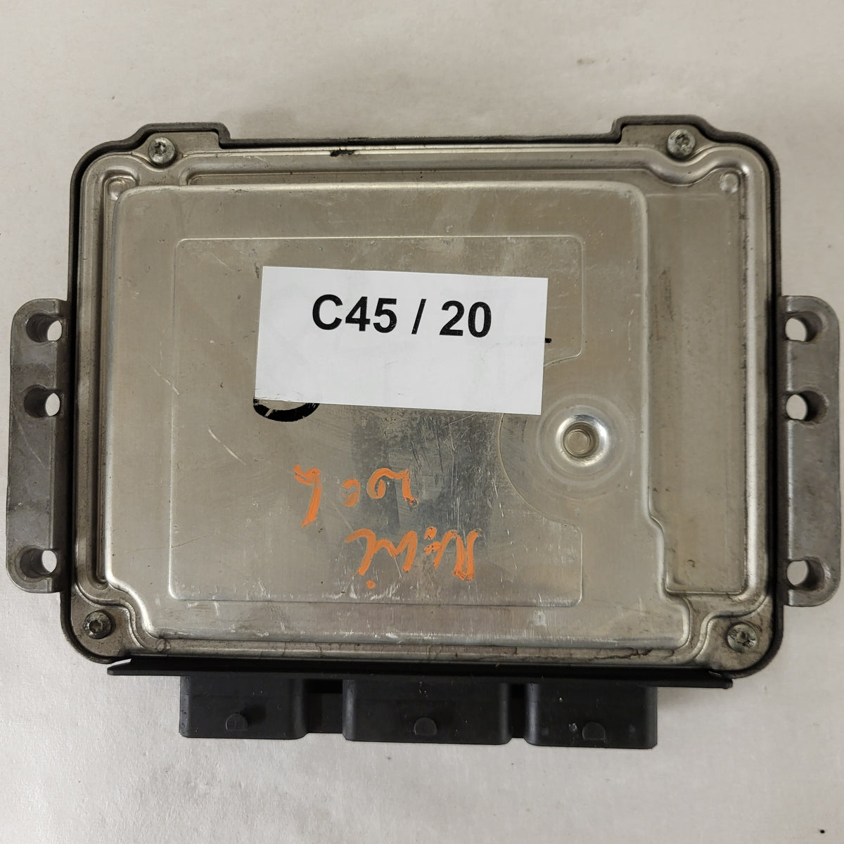 Renault 1.9DCI ECU / 0281011776 / 8200391966 / 8200386508 / BOSCH - C45-20 - 3