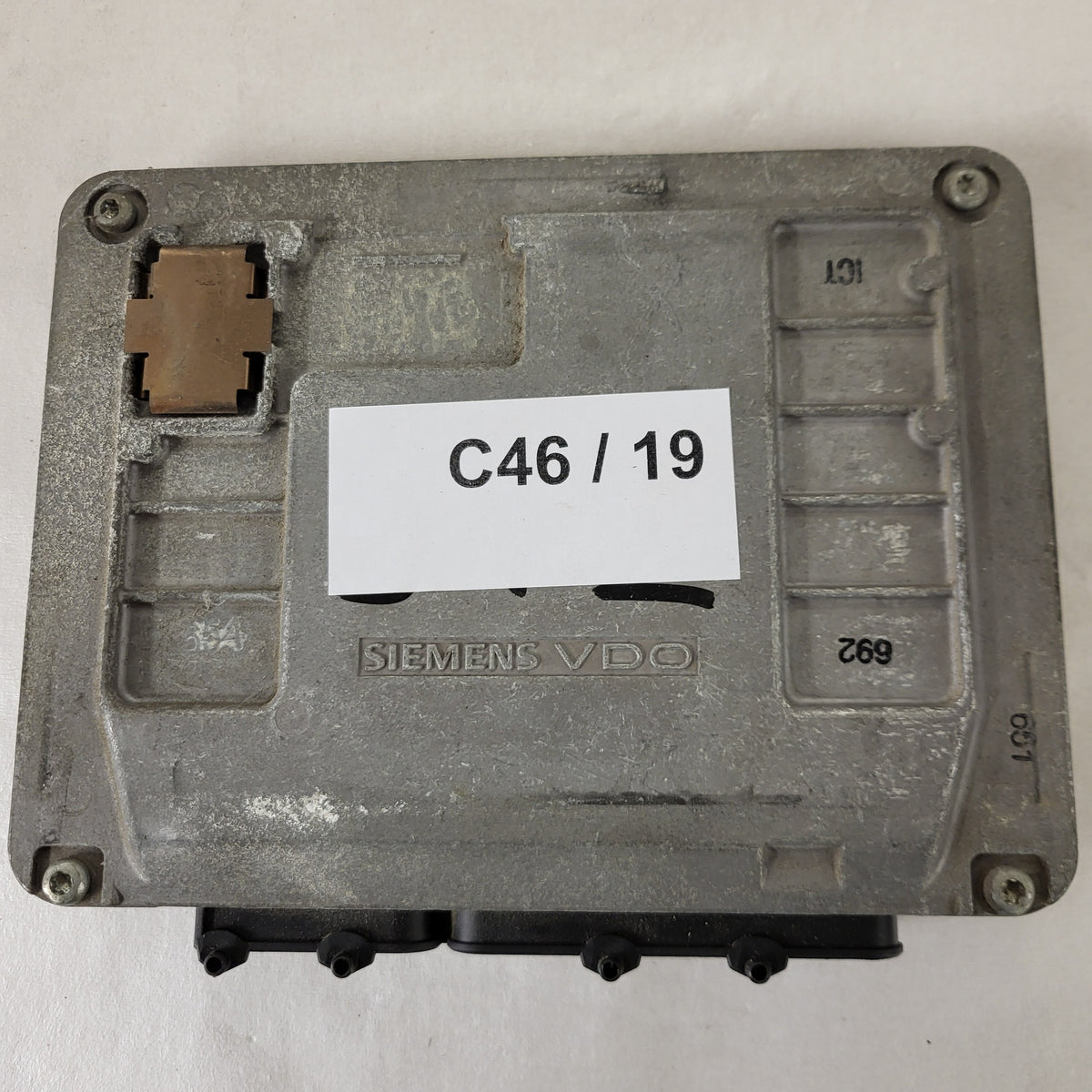 ŠKODA FABIA ECU / 03E906023B / 5WP40808 04 / SIMOS 9.1 / SIEMENS - C46-19 - 3
