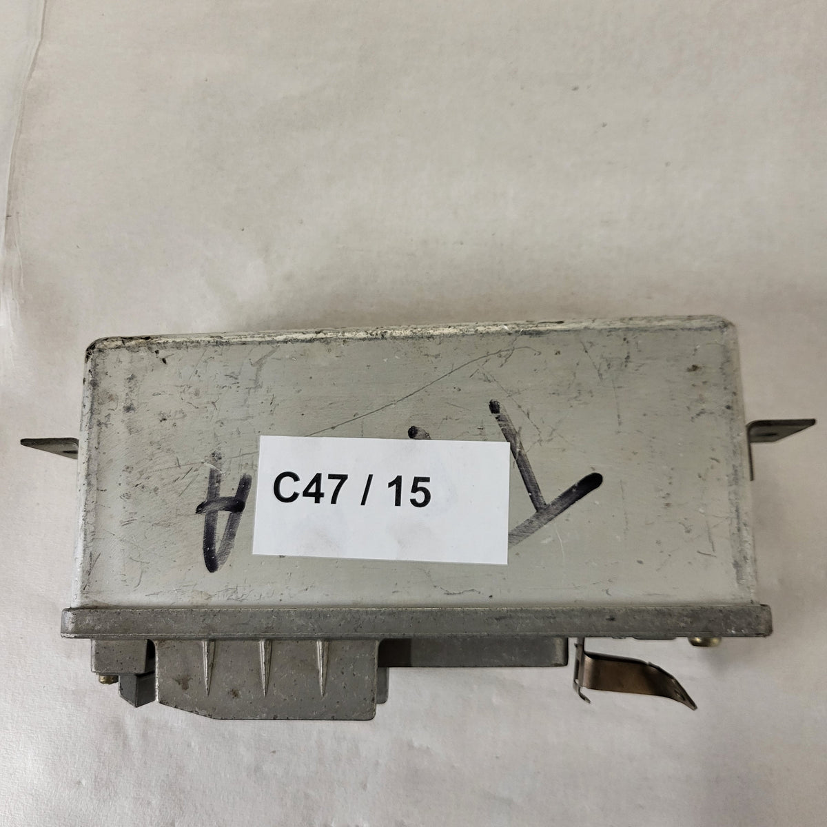 LANCIA ABS ECU / 0265100044 / BOSCH - C47-15 - 3