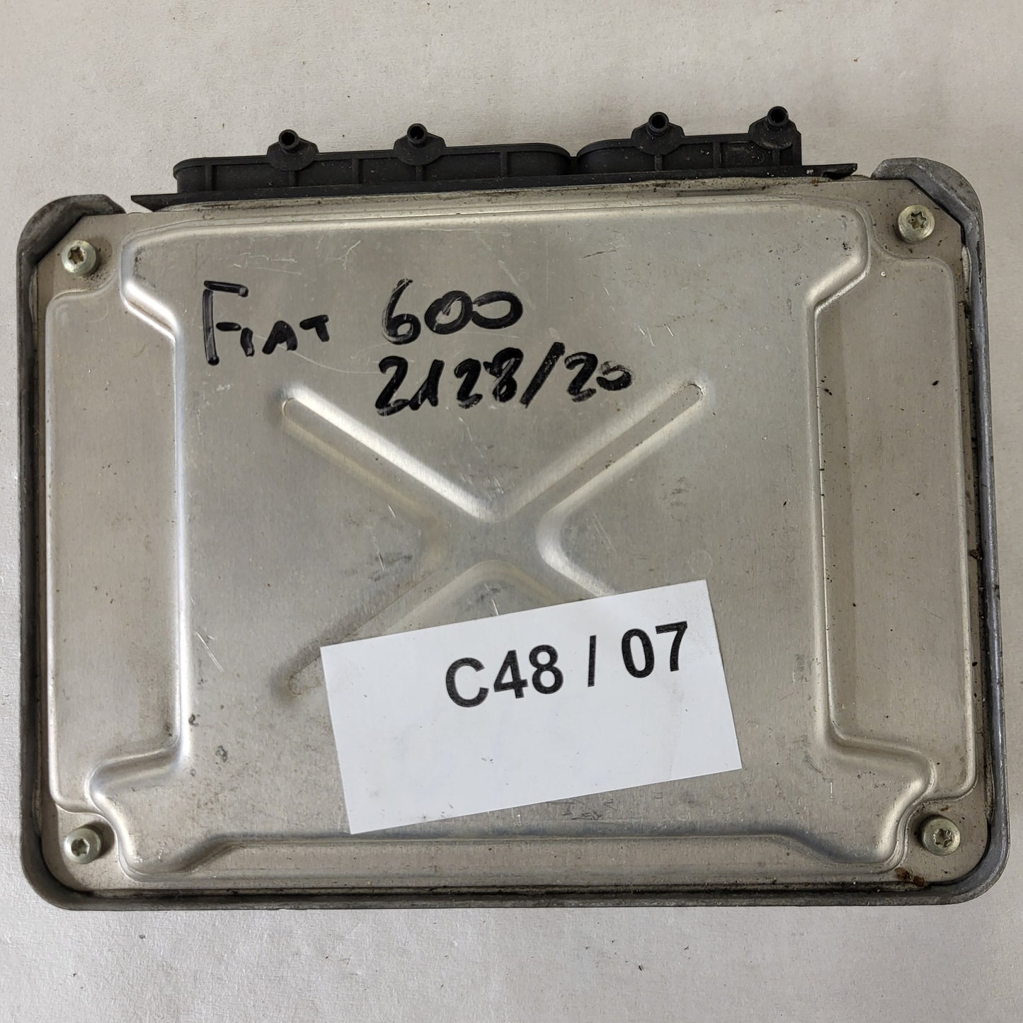 Fiat 600 ECU / IAW4AF.M7 / 73501877 / HW204 / MAGNETI MARELLI